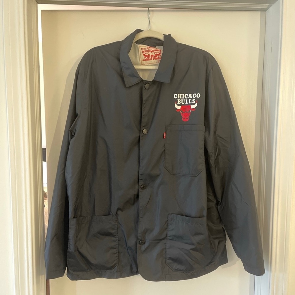 Levi's Black Chicago Bulls Jacket